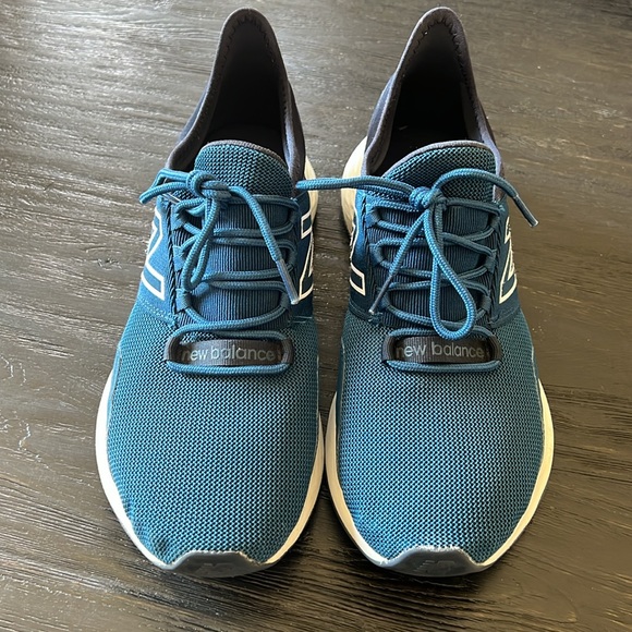 New Balance Sneakers - Picture 2 of 7